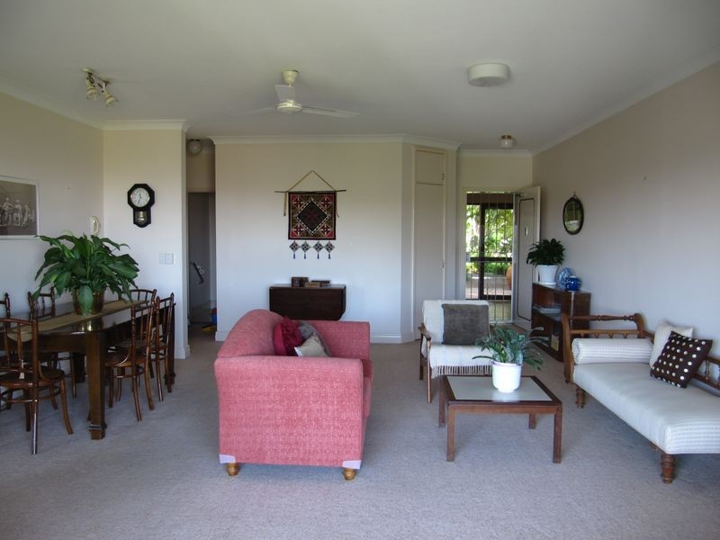 17 Dauphin Terrace, Highgate Hill QLD 4101