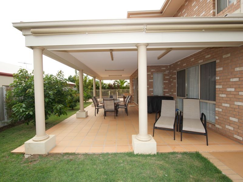 31 Trafalgar Vale Ave, Wellington Point QLD 4160