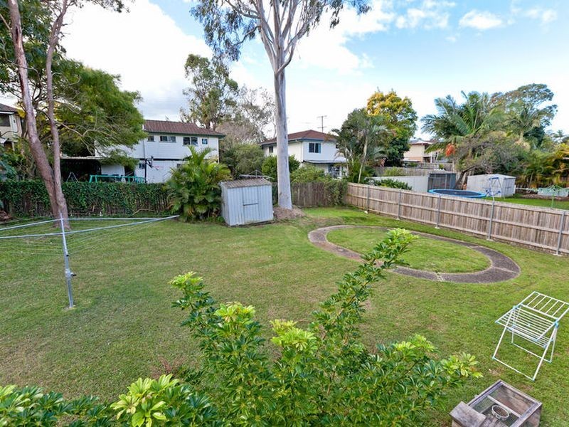 12 Hampshire Crescent, Alexandra Hills QLD 4161
