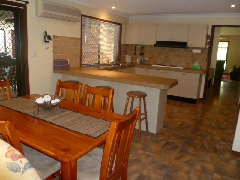 3 Rena Ct, Alexandra Hills QLD 4161