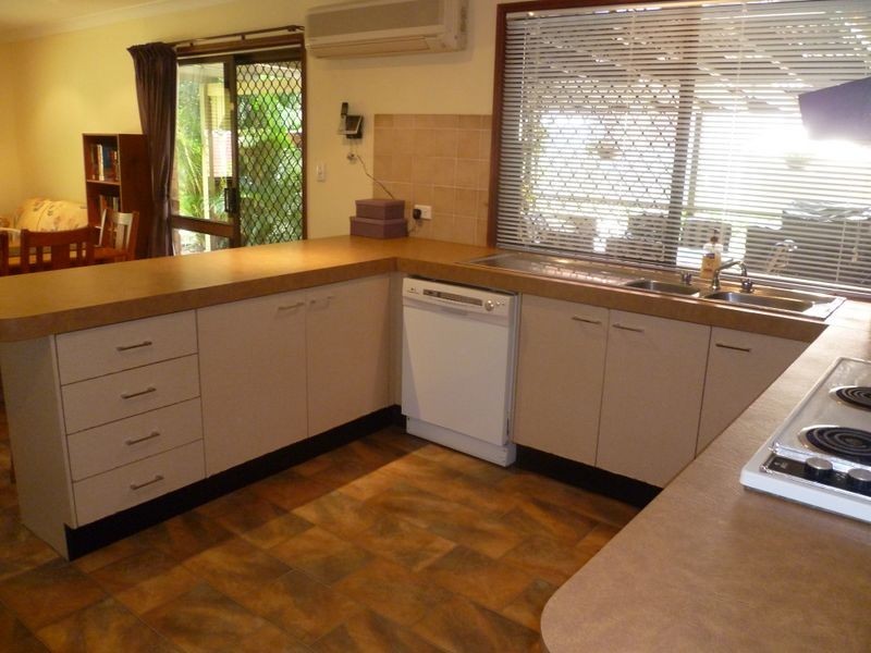 3 Rena Ct, Alexandra Hills QLD 4161
