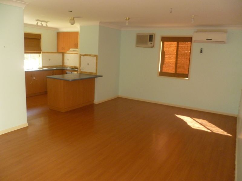 102 Finucane Rd, Alexandra Hills QLD 4161