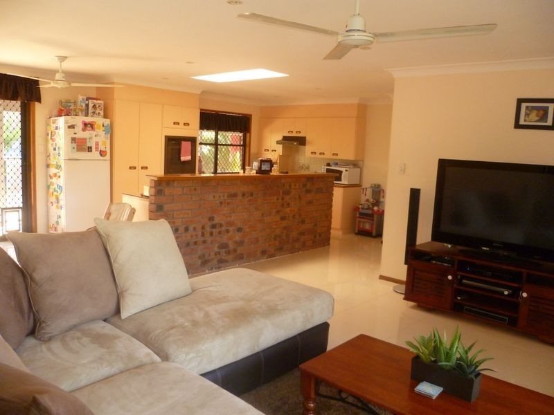 42 Alexandra Cct, Alexandra Hills QLD 4161