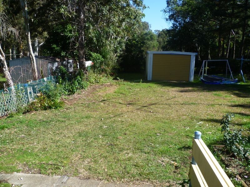 11 St Andrews Ave, Birkdale QLD 4159