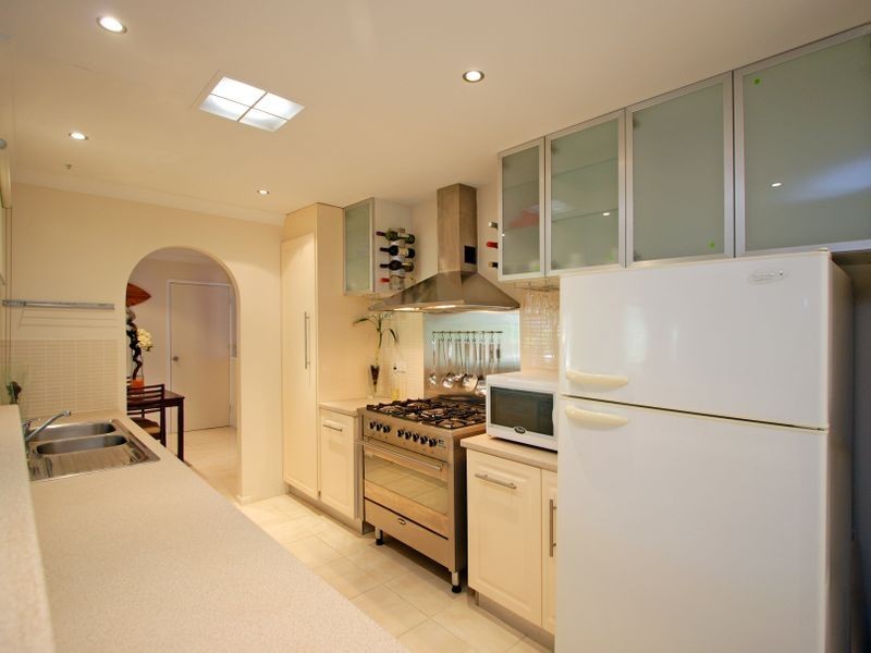 8 Penguin Street, Wellington Point QLD 4160