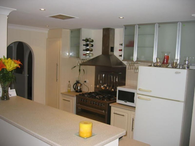 8 Penguin Street, Wellington Point QLD 4160