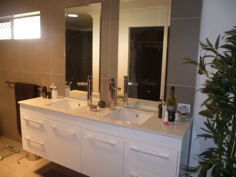 32 Plymouth Ct, Cleveland QLD 4163