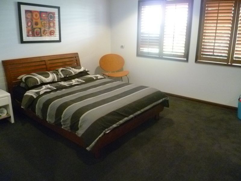 32 Plymouth Ct, Cleveland QLD 4163