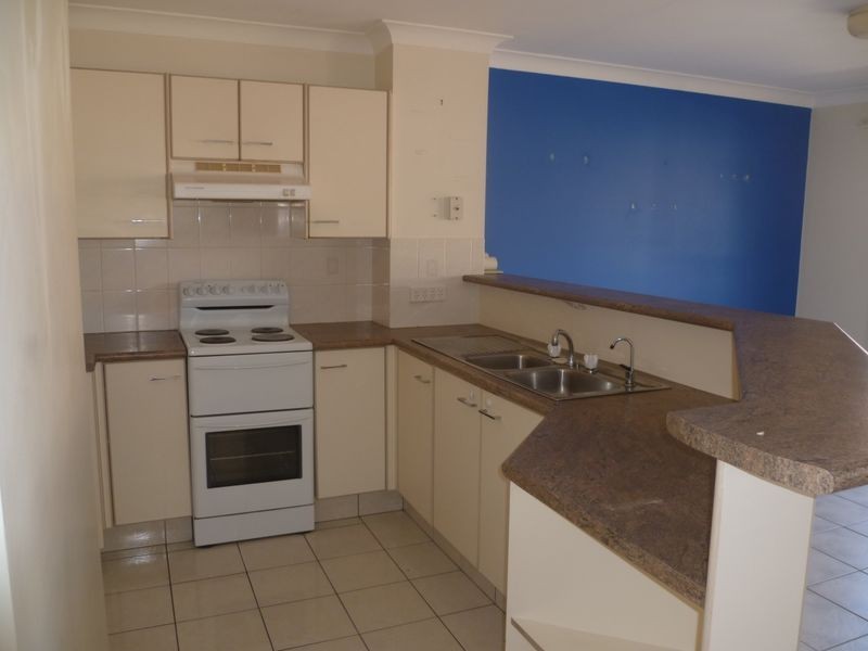 4/4 Bushmead Street, Nerang QLD 4211
