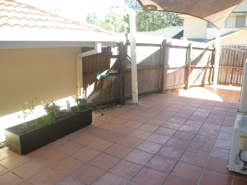 4/4 Bushmead Street, Nerang QLD 4211