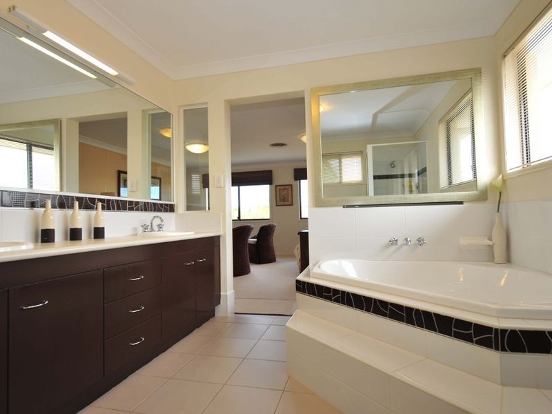 13 White Fig Place, Thornlands QLD 4164