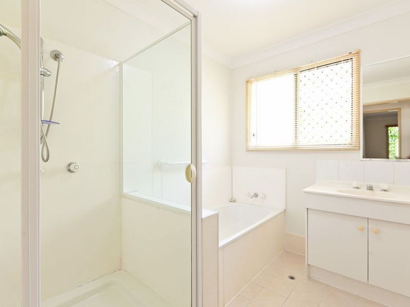 2/1 Yarrow Court, Cleveland QLD 4163