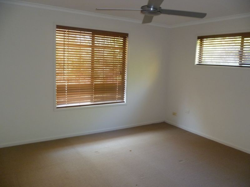 37 Catherine St, Birkdale QLD 4159