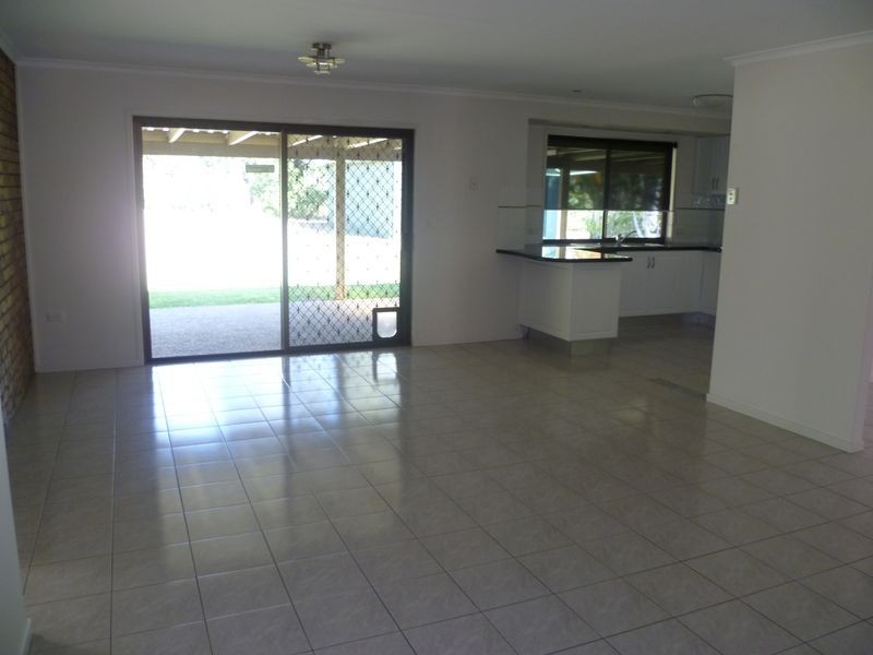 37 Catherine St, Birkdale QLD 4159