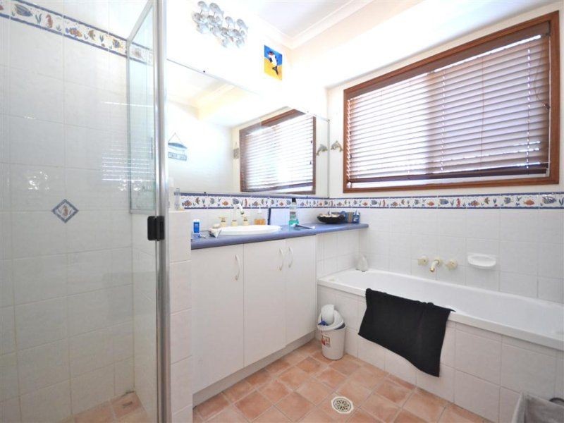 4 Creswick Place, Birkdale QLD 4159