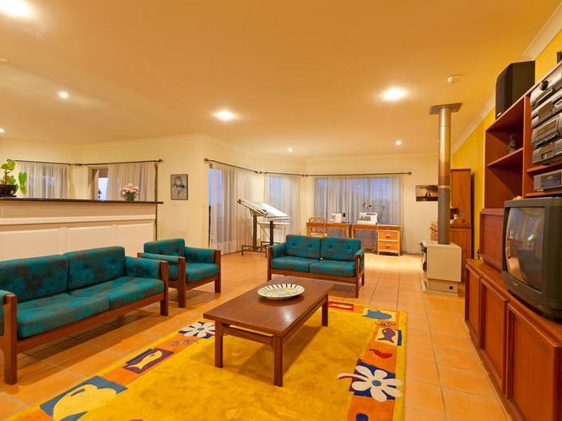 6 Commodore Court, Birkdale QLD 4159