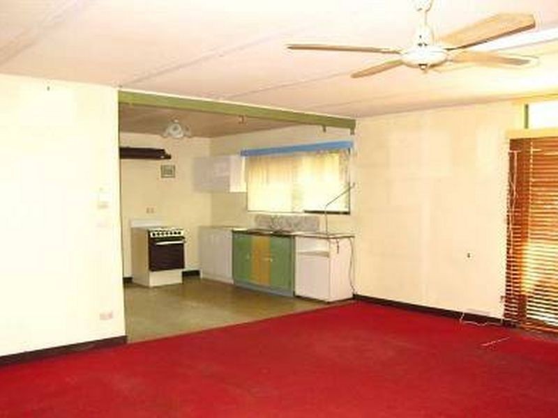 11 St Andrews Avenue, Birkdale QLD 4159