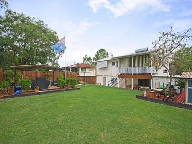 21 Cowper Avenue, Eagleby QLD 4207