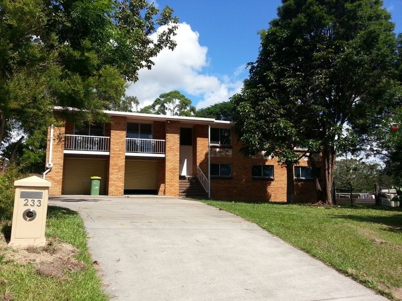 233 Redland Bay Road, Capalaba QLD 4157