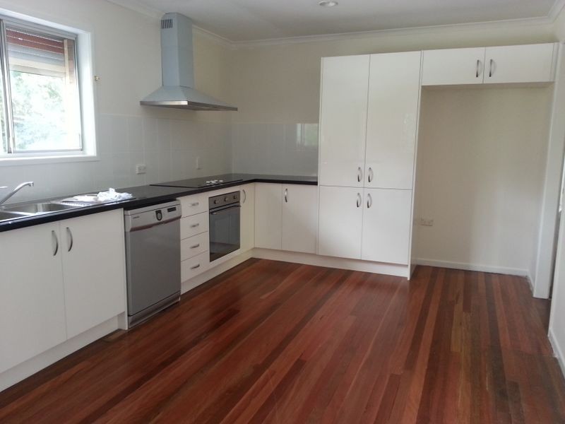 233 Redland Bay Road, Capalaba QLD 4157