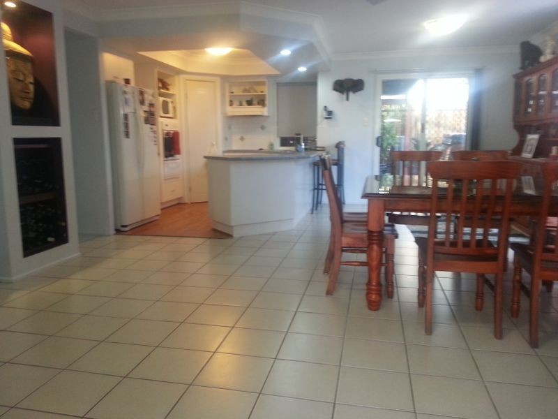 15 Walnut Court, Birkdale QLD 4159