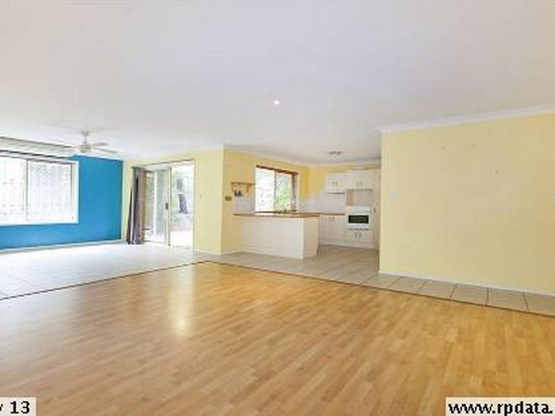 1 Harris Place, Seventeen Mile Rocks QLD 4073