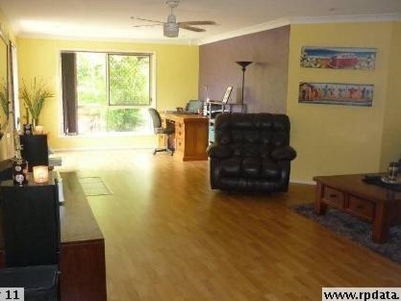 1 Harris Place, Seventeen Mile Rocks QLD 4073