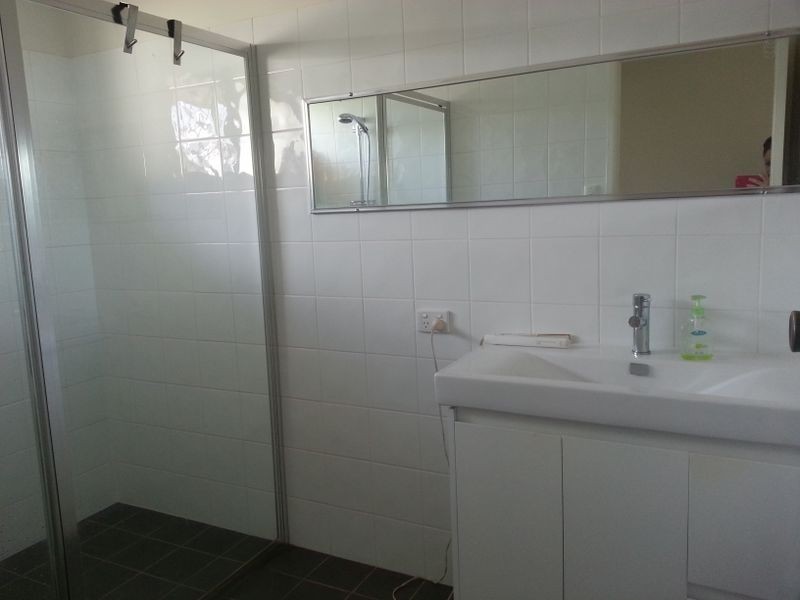 100 Valantine Road, Birkdale QLD 4159