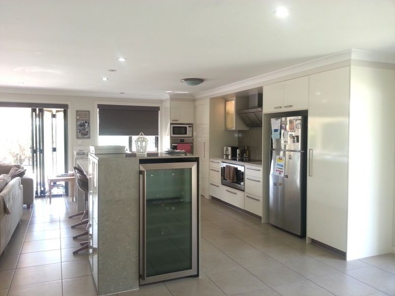 84 Dinwoodie Road, Thornlands QLD 4164