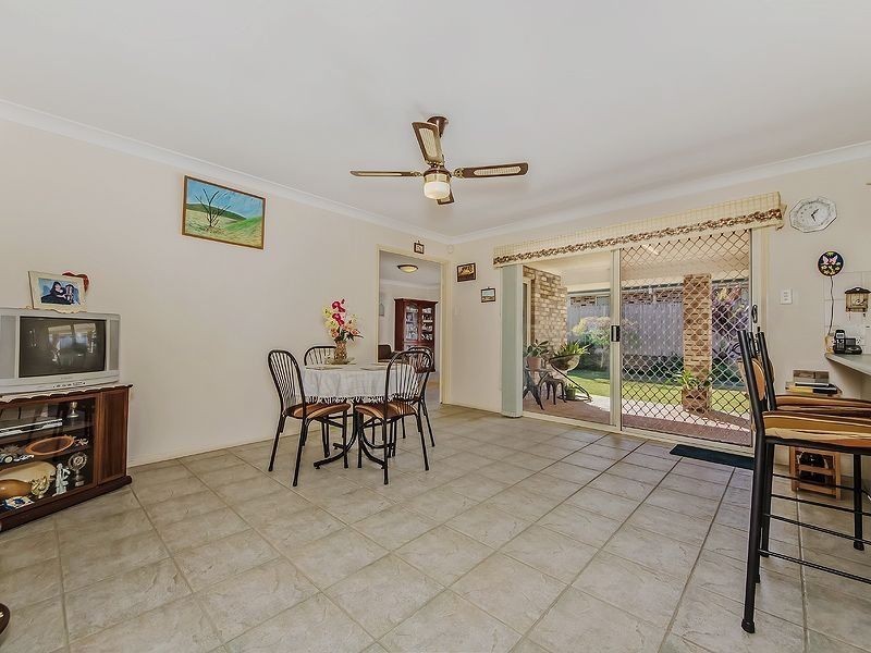 12 Hooper Street, Birkdale QLD 4159