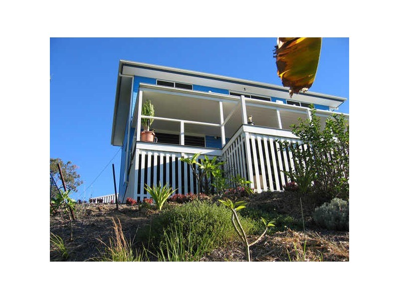 27 Bay Dr, Russell Island QLD 4184