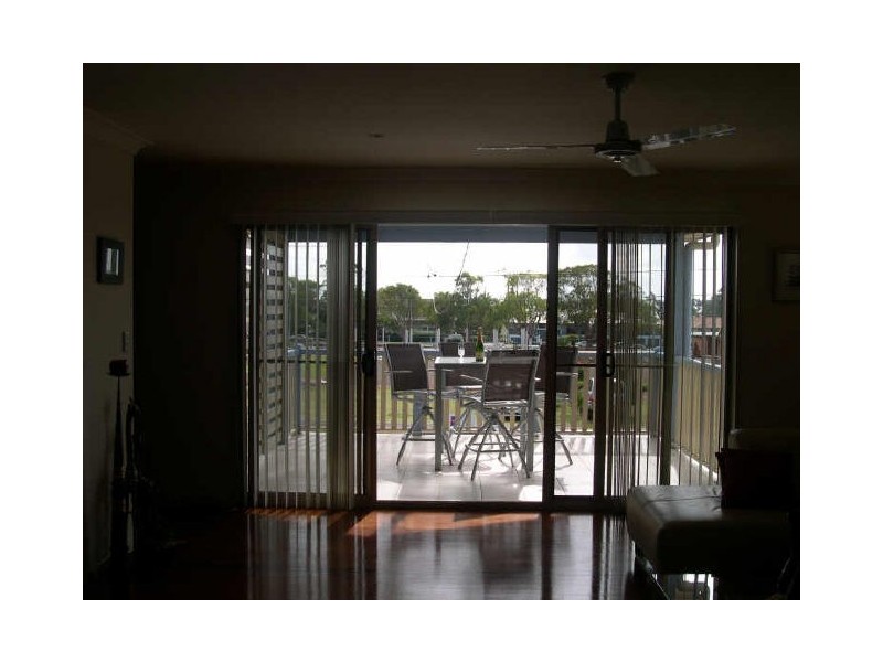 23 Longland St, Cleveland QLD 4163