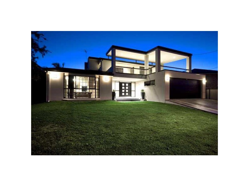 4 Agnes St, Birkdale QLD 4159