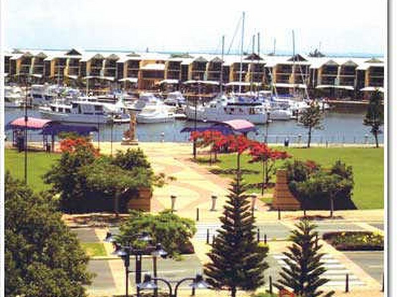 14 South Street, Cleveland QLD 4163