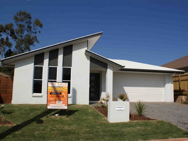 10 School Road, Victoria Point QLD 4165