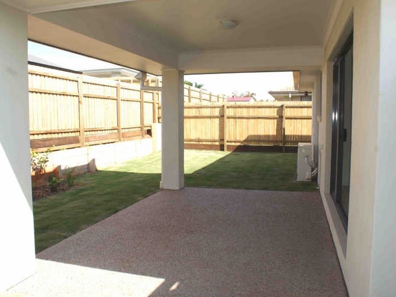 5 School Road, Victoria Point QLD 4165