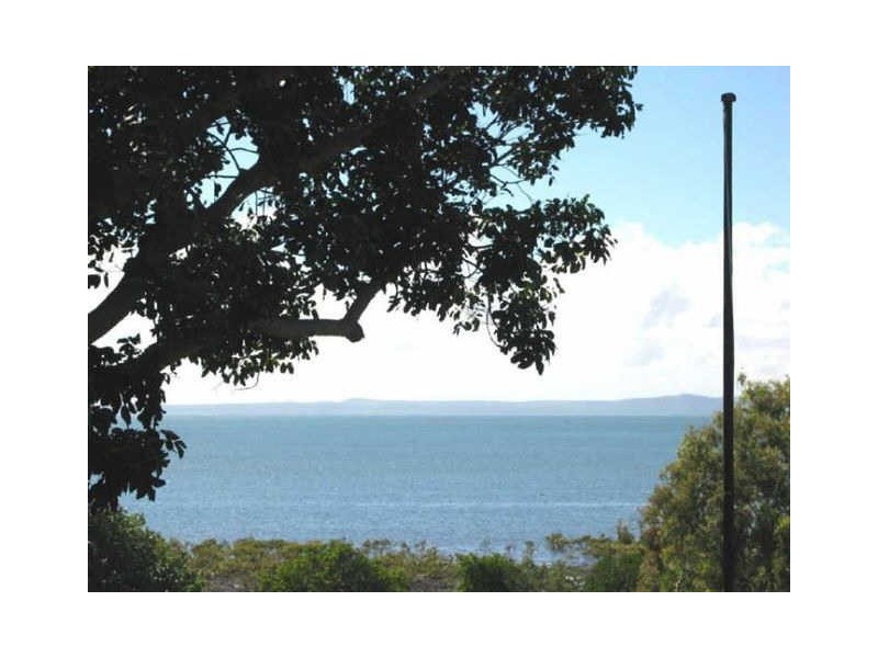 221 Main Road, Wellington Point QLD 4160