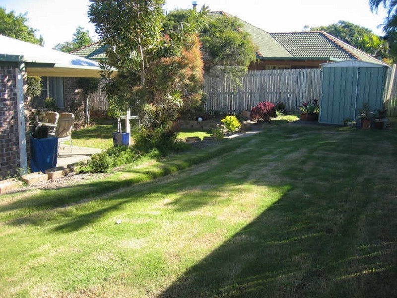 8 Ashwood Cct, Birkdale QLD 4159