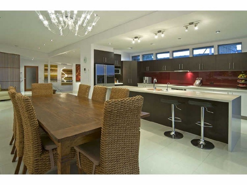 87 Main Road, Wellington Point QLD 4160