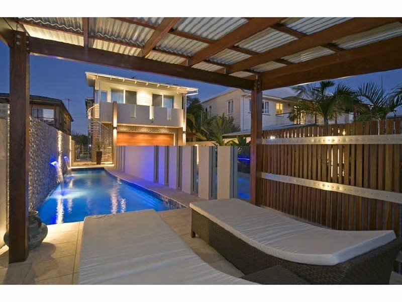 87 Main Road, Wellington Point QLD 4160