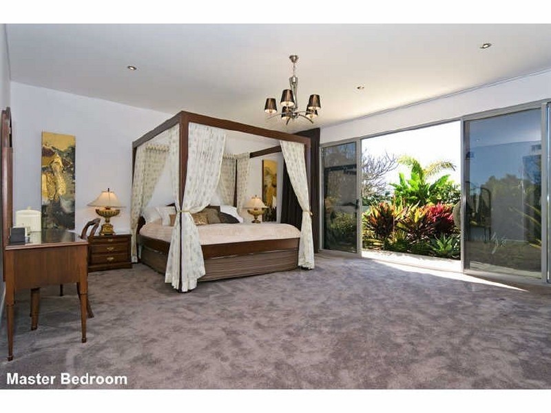 87 Main Road, Wellington Point QLD 4160