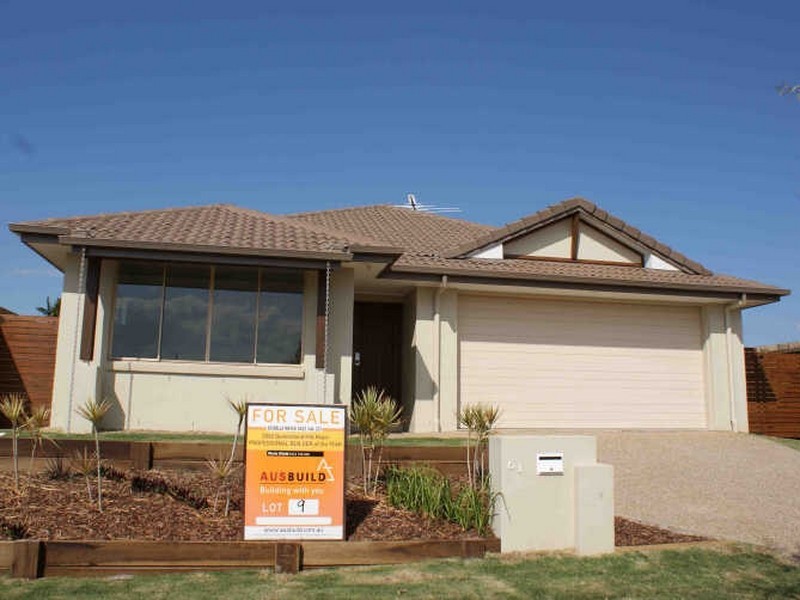 9 School Road, Victoria Point QLD 4165