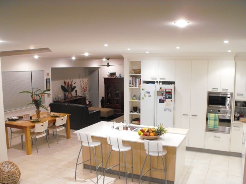 32 Bayview Street, Wellington Point QLD 4160