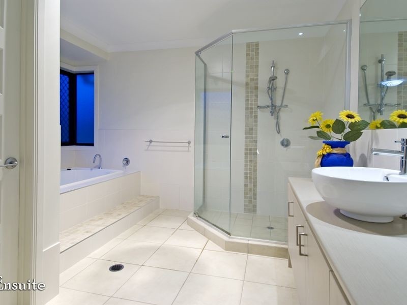 185 Delancey Street, Ormiston QLD 4160