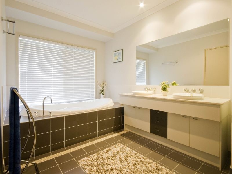 44 Travorten Drive, Bridgeman Downs QLD 4035