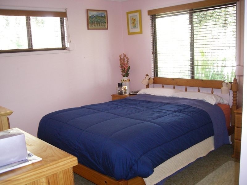 9-11 Colburn St, Cleveland QLD 4163