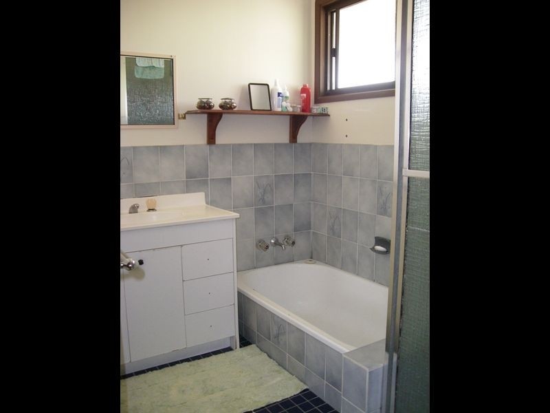 9-11 Colburn St, Cleveland QLD 4163