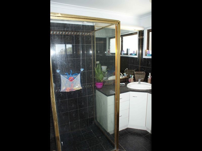 220 Finucane Rd, Alexandra Hills QLD 4161