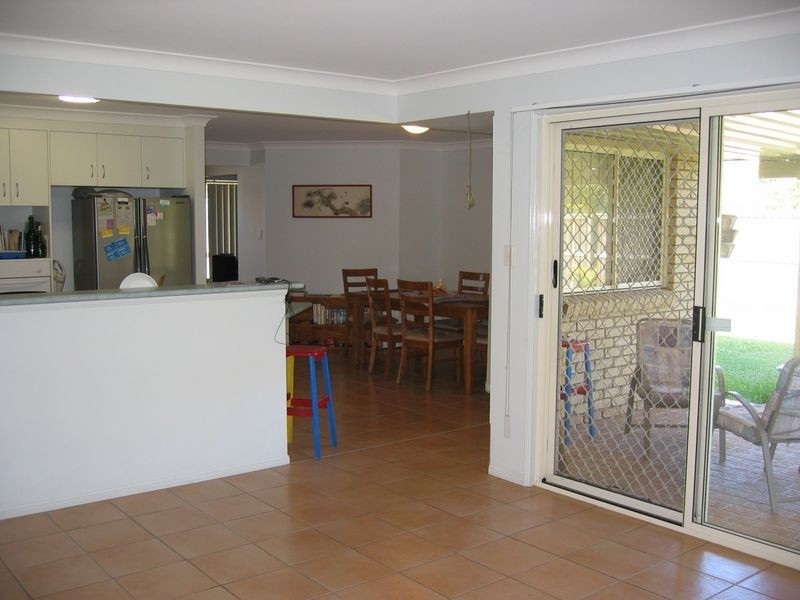 10 Parker Ct, Wakerley QLD 4154