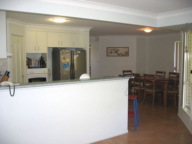 10 Parker Ct, Wakerley QLD 4154